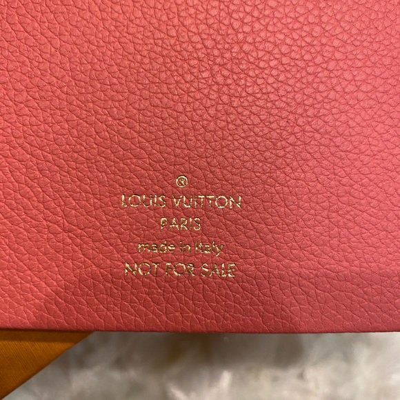 Authentic NoteBook - Picture 5 of 6